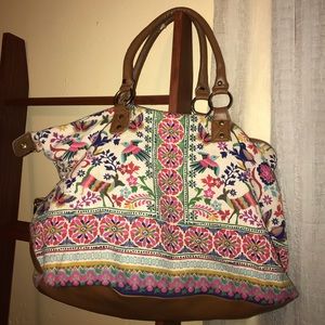 accessorize duffle bag